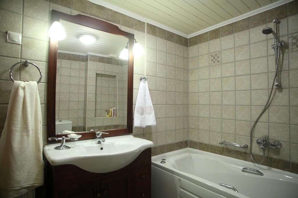 Menelia Cottage Platístoma 部屋 写真