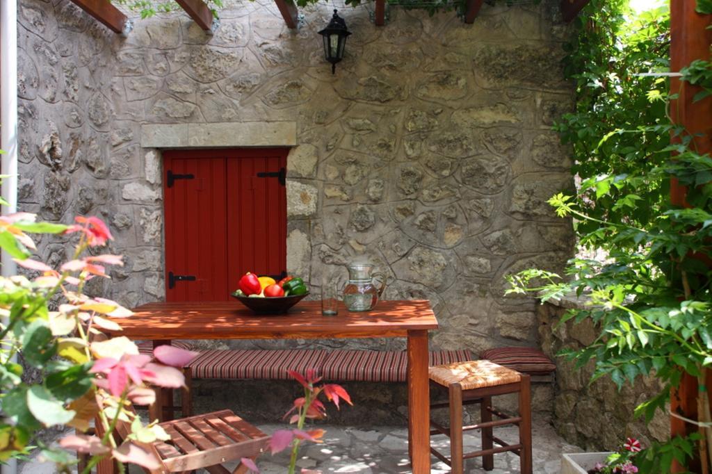 Menelia Cottage Platístoma 部屋 写真