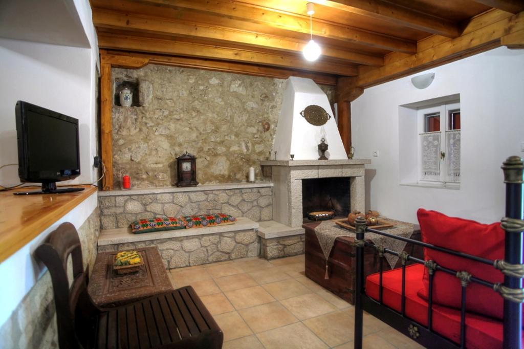 Menelia Cottage Platístoma 部屋 写真